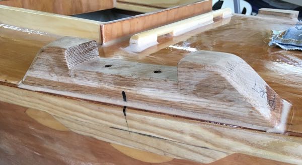 Glued Socket