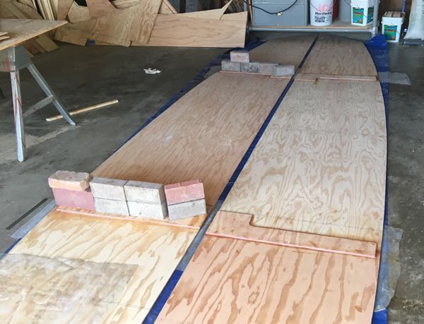 Gluing Hullsides